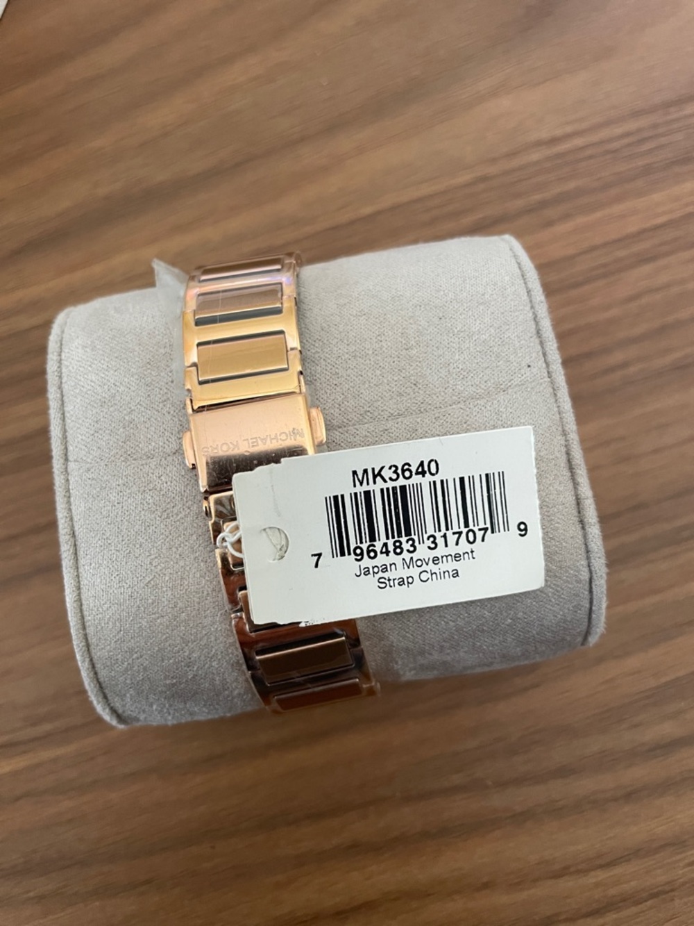 Michael Kors Rose Gold Tone Crystal Accent Women's Bracelet Watch - Picture 3 of 4